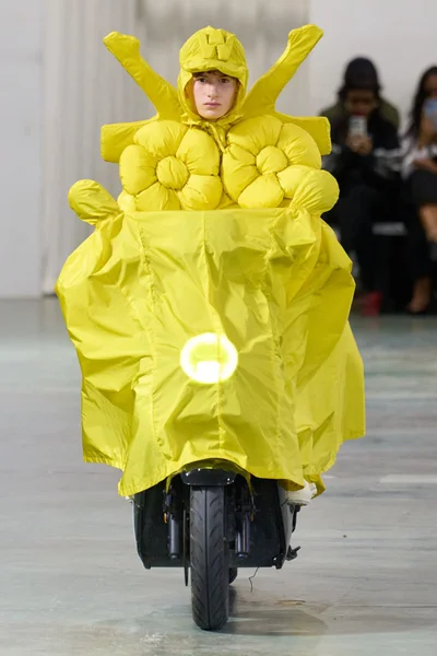 Look 1